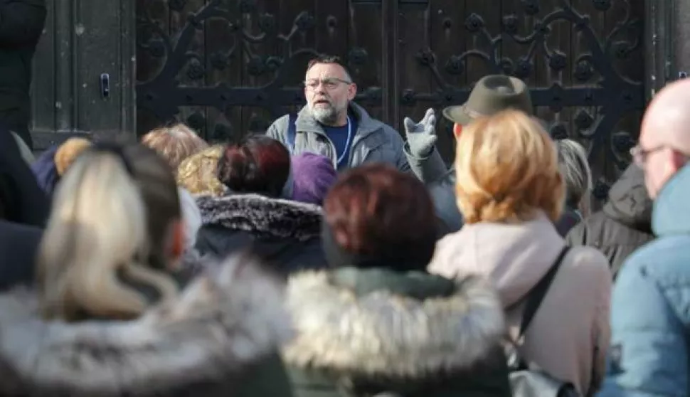 Osijek, 14. 01. 2024., turisticka setnja, Stanko Subotic - vodic, besplatan razgled grada, Gornji grad, Dan medjunarodnog priznanja RHSNIMIO BRUNO JOBST