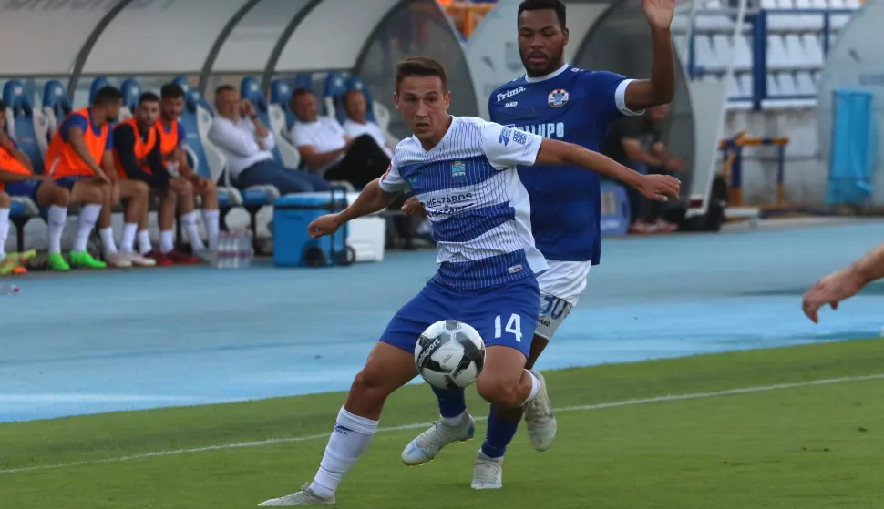 Osijek, 31. 07. 2022, Stadion Gradsi vrt, Prva SuperSport Hrvatska nogometna liga 22/23. Osijek - Slaven Belupo, Ivan Fiolic (14)snimio GOJKO MITIĆ