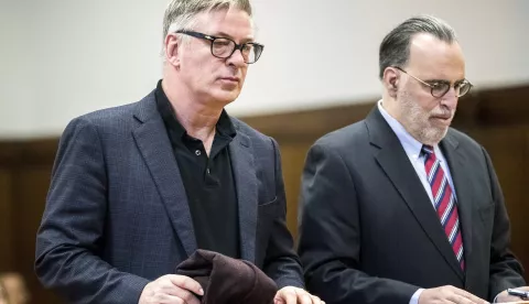 epa07312386 Actor Alec Baldwin (L) appears with his attorney Alan Abramson (R) for a hearing at Manhattan Criminal Court on charges that he allegedly punched a man during a dispute on 02 November 2018 over a parking spot in New York, New York, USA, 23 January 2019. Baldwin plead guilty to a charge of 2nd degree harassment and will reportedly be required to take an anger management class. EPA/ERIK THOMAS/NEW YORK POST/POOL