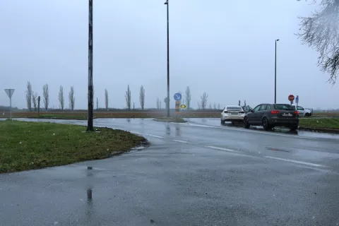 Osijek, 10. 01. 2025, Tri buduća kružna toka u Osijeku. Budući kružni tok na kržanju Kralja Petra Svačića i Josipa Reihla Kira, prema Tenju.snimio GOJKO MITIĆ