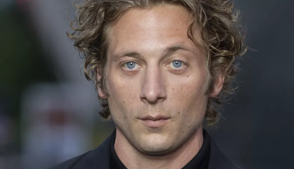 Jeremy Allen White - Photo call du Diner « Prelude pour les JO » à la fondation Vuitton à Paris, France, le 25 juillet 2024. © Olivier Borde/Bestimage Celebs attend the « Prelude to the Olympics » in Fondation Vuitton in Paris, France, on July 25, 2024. Photo: OLIVIER BORDE/BESTIMAGE/BESTIMAGE