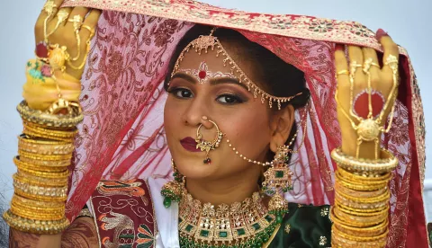 epa11820888 A Hindu bride attends a mass marriage ceremony in Karachi, Pakistan, 12 January 2025. Over 100 Hindu couples participated in a mass wedding ceremony organized by the Pakistan Hindu Council (PHC) on 12 January, aimed at alleviating the financial burden of wedding expenses for economically disadvantaged families. This event, part of an annual tradition established 16 years ago, involves a selection process where applicants are shortlisted based on their income and social status. EPA/SHAHZAIB AKBER