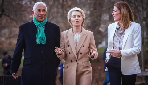 epa11753343 President of the European Council Antonio Costa, European Commission President Ursula von der Leyen and EU Parliament President Roberta Metsola attend their meeting in front of the House of European history in Brussels, Belgium, 02 December 2024. EPA/OLIVIER HOSLET