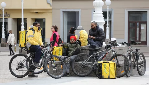 3.4.2024., Zagreb - Gradska svakodnevnica tijekom sunčanog prijepodneva u Zagrebu. Photo: Luka Batelic/PIXSELL