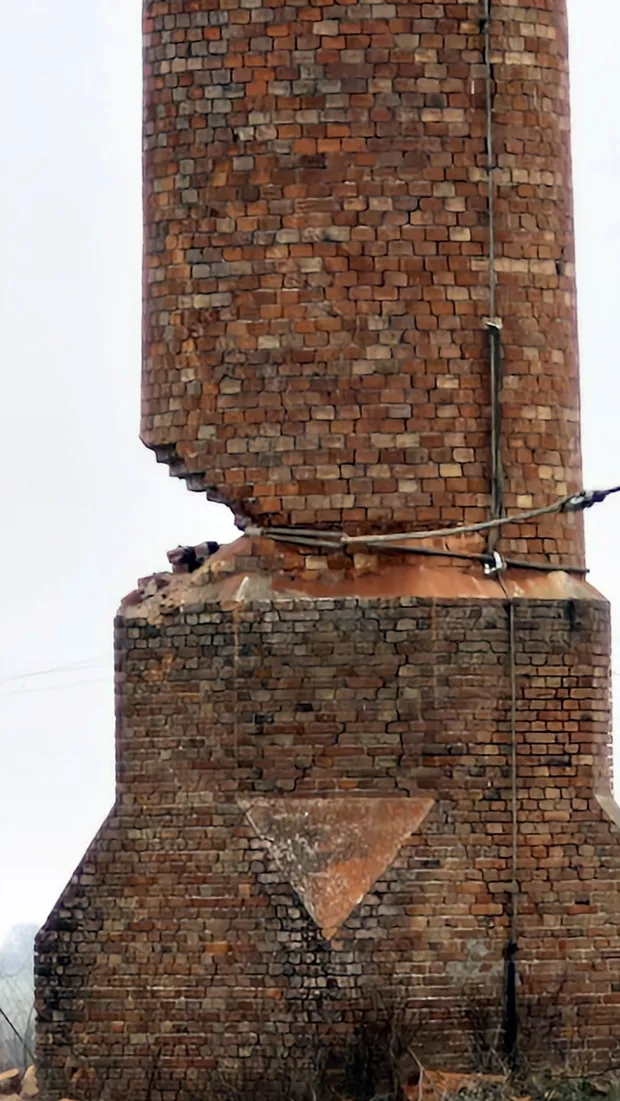 Dimnjak na karanačkoj ciglani