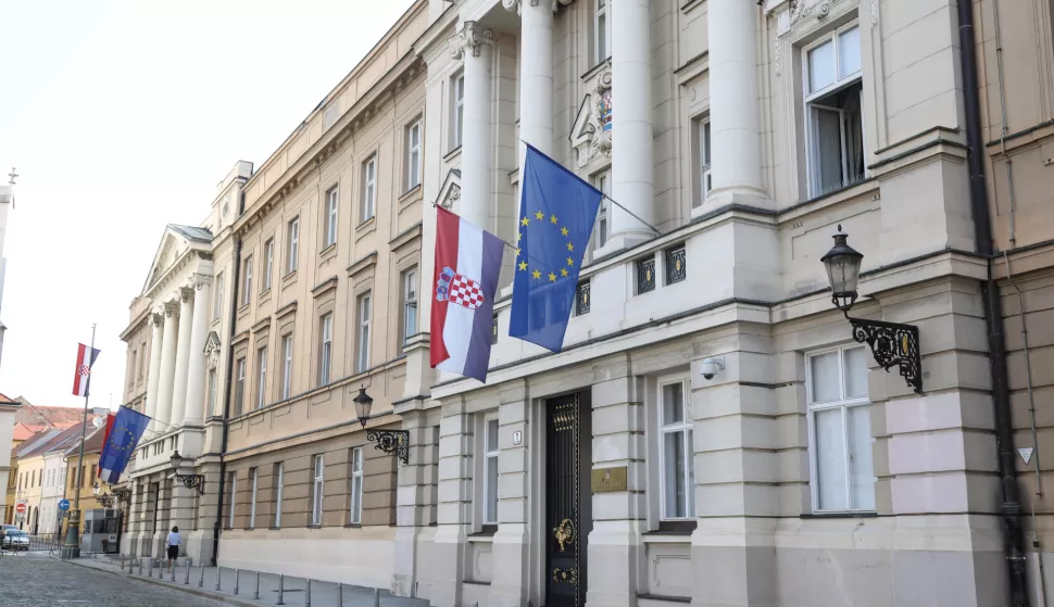 Zagreb, 12.07.2024. - Zgrada Hrvatskog sabora na Markovom trgu, koja nakon današnjeg završetka sjednice kreče u obnovu.foto HINA/ Admir BULJUBAŠIĆ/ abu