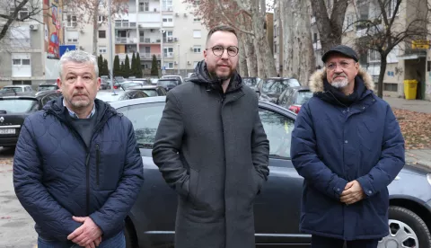 Osijek, 17. 01. 2025., Vijenac Paje Kolarića, SDP, press, fiskalna neodgovornost Gradske uprave, parking, naplata parkinga, Igor Toman, Vjeran Marjašević, Goran Kušec SNIMIO BRUNO JOBST