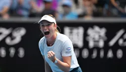 epa11829564 Donna Vekic of Croatia reacts during her round three match against Diana Shnaider of Russia in the 2025 Australian Open tennis tournament in Melbourne, Australia, 17 January 2025. EPA/LUKAS COCH AUSTRALIA AND NEW ZEALAND OUT