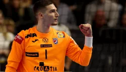 epa11102089 Croatia's goalkeeper Dominik Kuzmanovic reacts during the EHF Men's EURO 2024 Main round group 1 handball match between Germany and Croatia in Cologne, Germany, 24 January 2024. EPA/CHRISTOPHER NEUNDORF