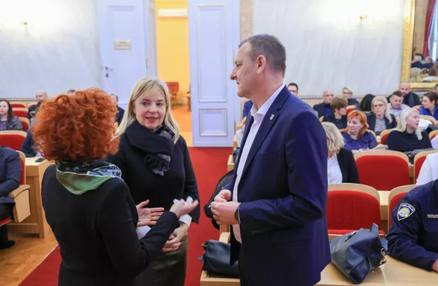Sastanak s ravnateljima osnovnih i srednjih &scaron;kola kojima je OBŽ osnivačsiječanj 2025.OBŽ