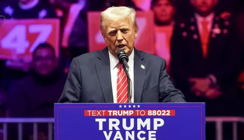 epa11837514 US President-elect Donald Trump addresses supporters at a rally at Capital One Arena in Washington, DC, USA, 19 January 2025. President-elect Donald Trump, who defeated Joe Biden to become the 47th president of the United States, will be inaugurated on 20 January, though all of the planned outdoor ceremonies and events have been cancelled due to a forecast of extreme cold temperatures. EPA/WILL OLIVER