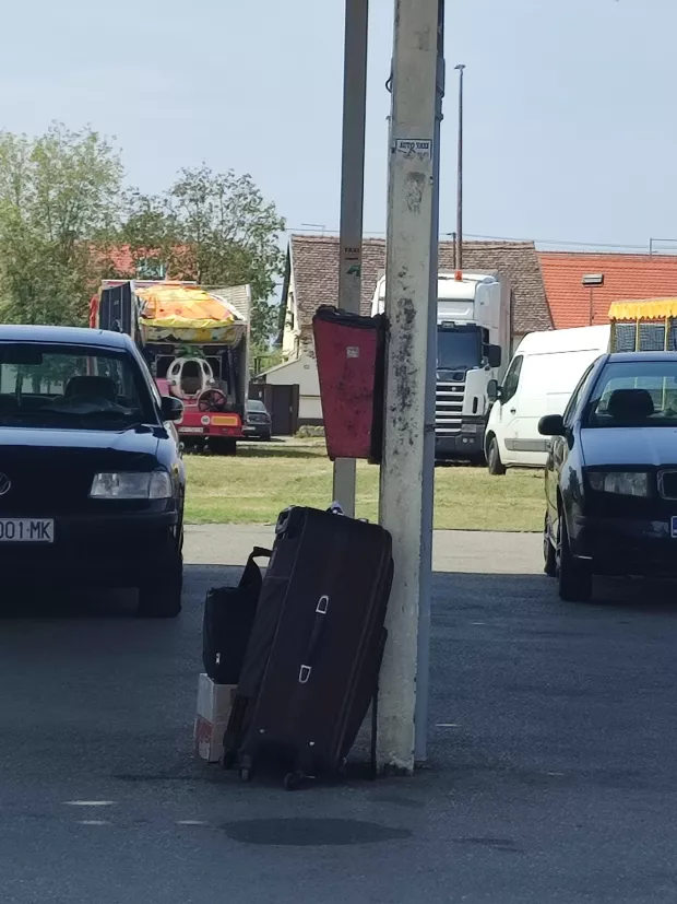 Mnogi i dalje pakuju kofere - autobusni kolodovor Županja, kolovoz 2024.snimila Marija Le&scaron;ić Omerović