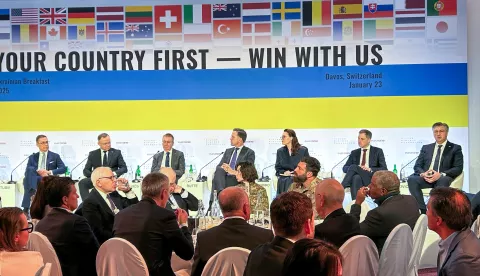 Davos, 23.1.2025.- Predsjednik Vlade RH Andrej Plenkovi? na Svjetskom ekonomskom forumu u Davosu sudjelovao je na panelu "Ukrajinski doru?ak". foto HINA/ ua