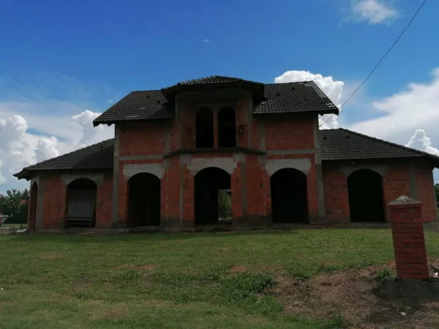 Ogla&scaron;ena prodaja kuće za 150.000 eurafoto iz oglasa