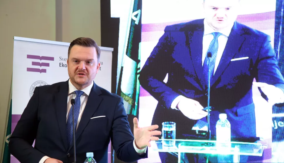 Zagreb, 24.01.2025 - Osma porezna konferencija pod nazivom "Porezi, državni poticaji i zelena tranzicija", u organizaciji Deloittea Hrvatska i Ekonomskog fakulteta u Zagrebu i pod pokroviteljstvom Ministarstva financija. Na fotografiji potpredsjednik Vlade i ministar financija Marko Primorac.foto HINA/ Denis CERIĆ /dc