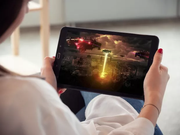 STREAMING LAPTOP PROGRAM TABLET