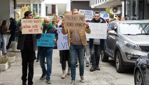 Zagreb, 27.01.2025. - U organizaciji Ivana Tomića održao se mirni prosvjed fizioterapeuta ispred Ministarstva zdravstva iniciran problemom izdavanja licence i pronalaska staža.foto HINA/ Edvard ŠUŠAK/ es