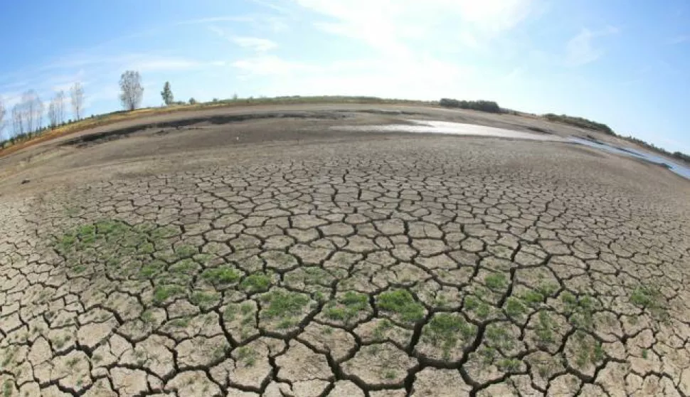 29.08.2012., Zadar - Akumulacijsko jezero na podrucju Bastica gotovo je presuseno zbog nedostatka kise.Photo: Filip Brala/PIXSELL------četiri stupca novosti