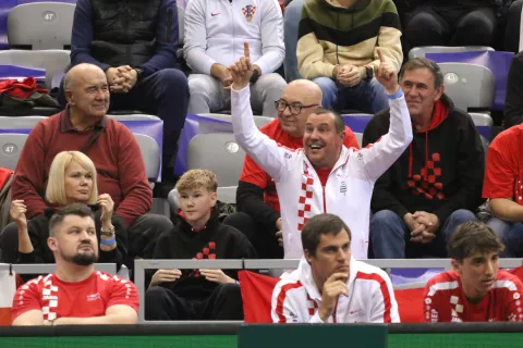 Osijek, 31. 01. 2025, SD Gradski vrt, tenis, Davis Cup, prvi dan. Hrvatska - Slovačka, Duje Hajduković i Lukas Klein. Domagoj Wagner.snimio GOJKO MIITĆ