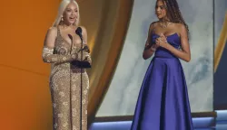 epa11871806 American singer Beyonce (L) accepts the Grammy for Album of the Year with daughter Blue Ivy (R) during the 67th annual Grammy Awards ceremony at Crypto.com Arena in Los Angeles, California, USA, 02 February 2025. EPA/CAROLINE BREHMAN