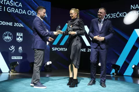 Osijek, 04. 02. 2025, Kulturni centar Osijek, Koncertna dvorana Franjo Krežma. 67. izbor najuspje&scaron;nijih sporta&scaron;a i sportskih koletiva grada Osijeka i OBŽ Sporta&scaron; godine 2024. Ivan Radić, Donna Vekić i Mato Lukić.snimio GOJKO MITIĆ