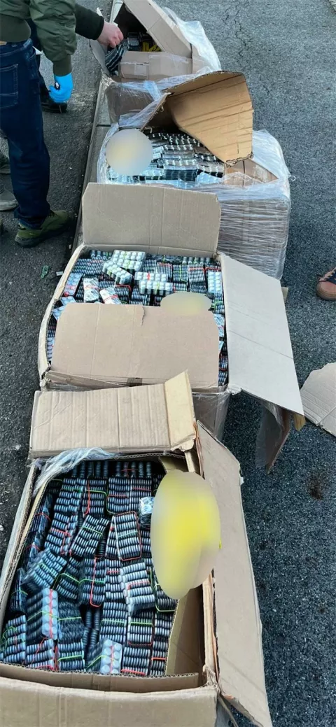 Na graničnom prijelazu Tovarnik pokušao prokrijumčariti više od 200.000 tisuća tableta
