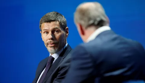 epa07257895 Former Croatian Football player and current Deputy Secretary General of FIFA Zvonimir Boban (L) speaks during the first day of the 13th edition of Dubai International Sports Conference in the Gulf emirate of Dubai, United Arab Emirates, 02 January 2019. EPA/ALI HAIDER