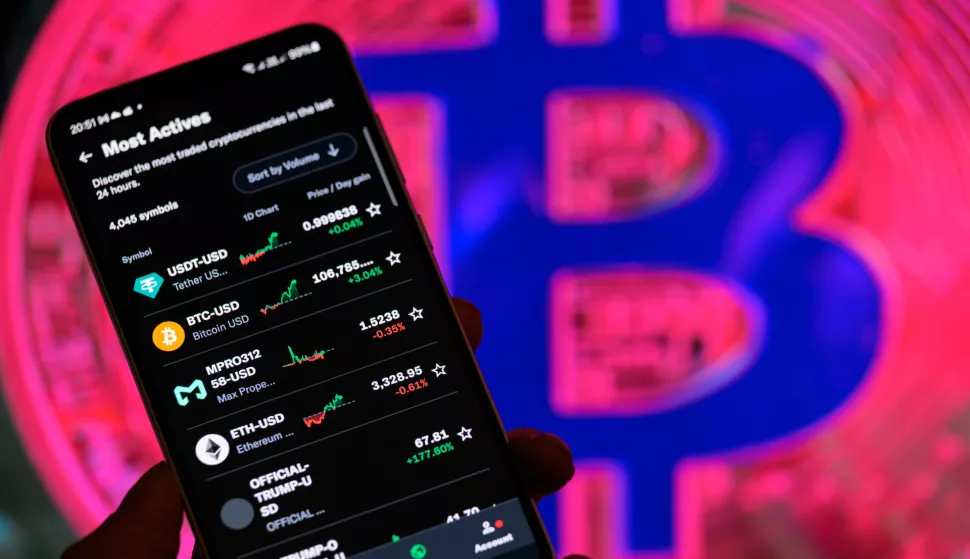 The Bitcoin USD stock graph is displayed on a mobile phone, Bitcoin reached an all-time high value. Seen in this photo illustration. Taken in Brussels, Belgium, On 21 January 2025. (Jonathan Raa/Sipa USA) *** Strictly for editorial news purposes only *** Photo: Jonathan Raa/SIPA USA