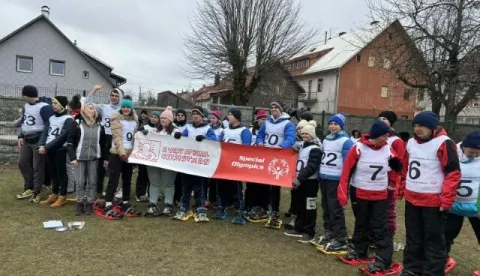 VUKOVARKorisnici Udruge za osobe s intelektualnim oštećenjem Golubica Vukovar sudjelovali su na Zimskim igrama Specijalne olimpijade Hrvatske koje je održano u Delnicamaveljača 2025.