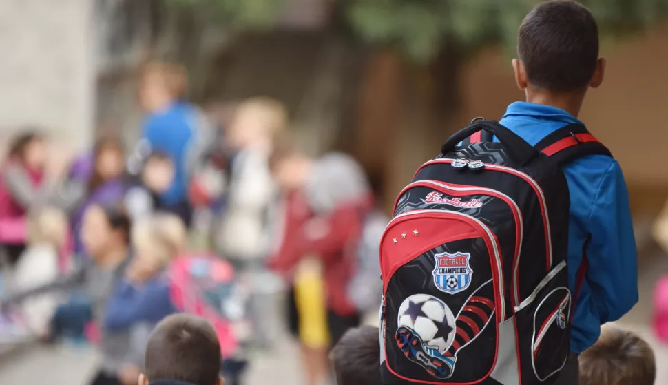 01.10.2015., Sibenik - U osnovnim je skolama nakon cetiri dana prekinut strajk te su se ucenici vratili u skolske klupe. rPhoto: Hrvoje Jelavic/PIXSELL