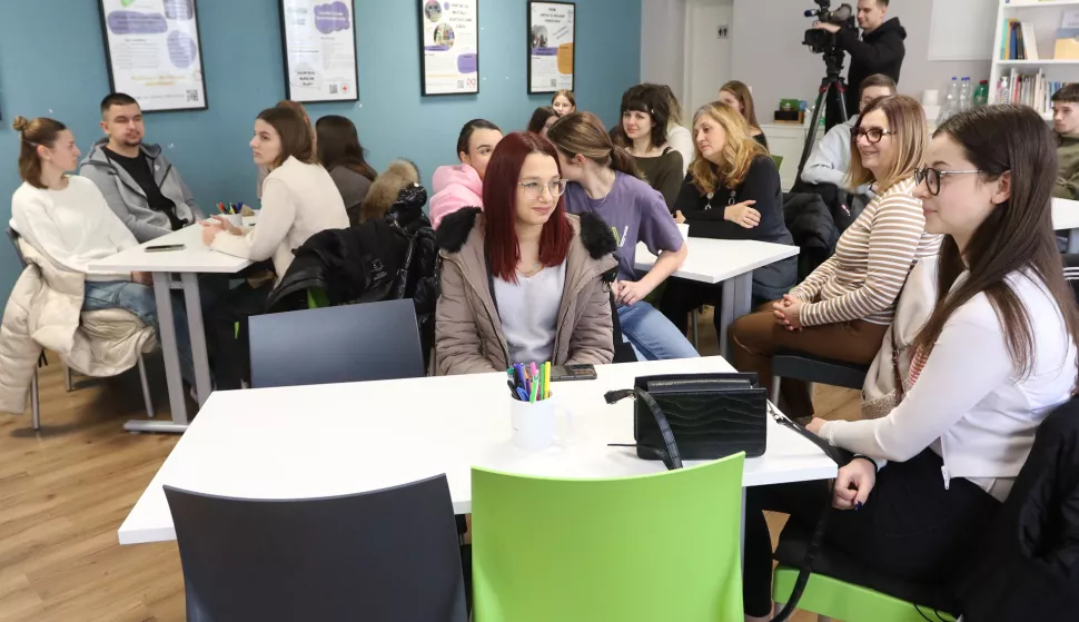 Osijek,13. 02. 2025, DKoletiv, projekt Kompas. Volonteri...snimio GOJKO MITIĆ