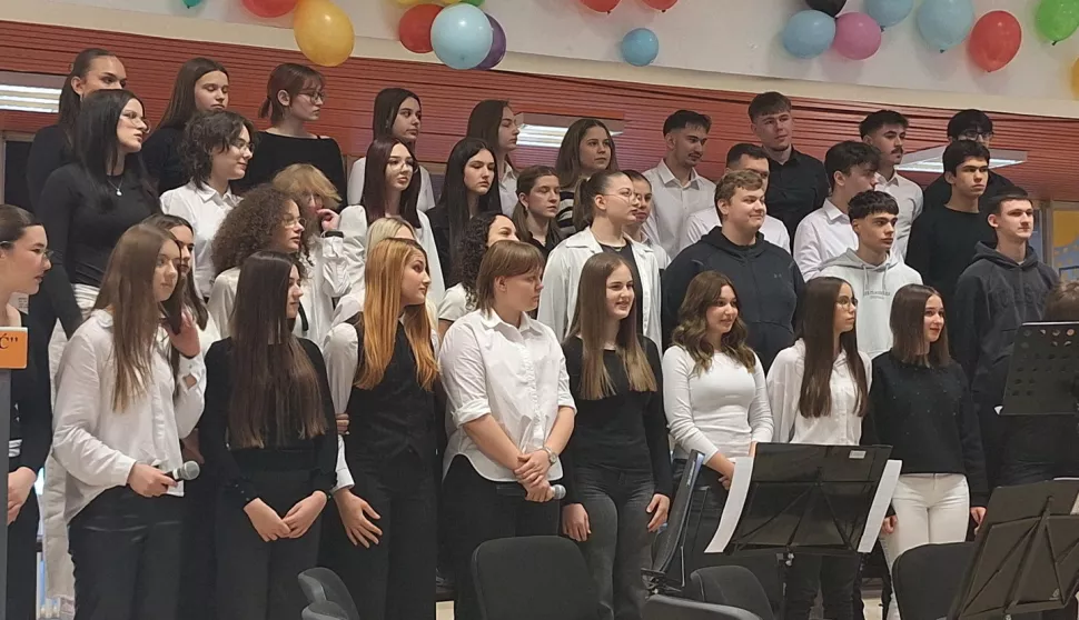 SLAVONSKI BROD107. Dan škole Gimnazije "Matija Mesić" obilježen prigodnim programomVELJAČA 2025.