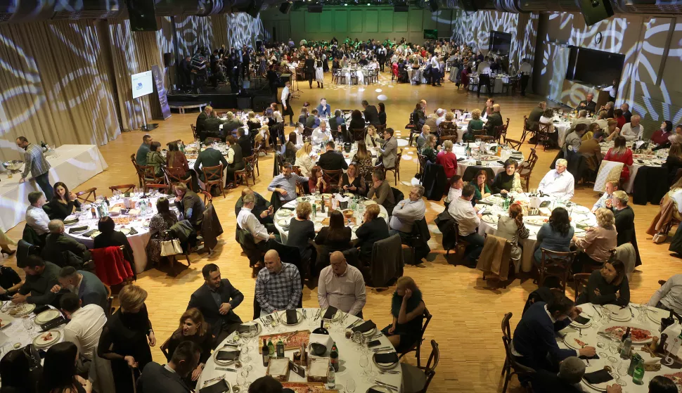 Češin, 22. 02. 2025., Hangar, Prsten, Udruga Hrvata BIH, večer; SNIMIO BRUNO JOBST