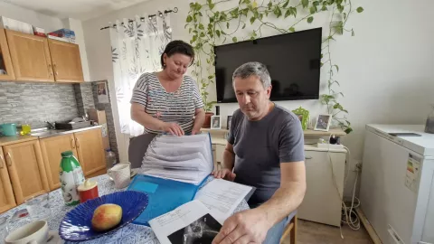Svjetlana Nakić i Dragan Trivunović s ''hrpom'' Lukine medicinske donacije