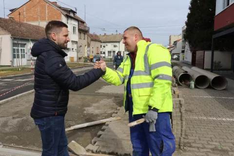Osijek, 01. 03. 2025, Križanje Gundulićeve i Dubrovačke ulice, Gradonačelnik Ivan Radić, obišao radilište od Rokove do Dubrovačke ulice.snimio GOJKO MITIĆ