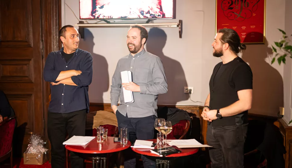 Slavko Babić, Mislav Bartoš i Bruno KoićČitanje autorske poezije (Poezija radi poezije)Osijek, 1. ožujka 2025.Foto: Phantography