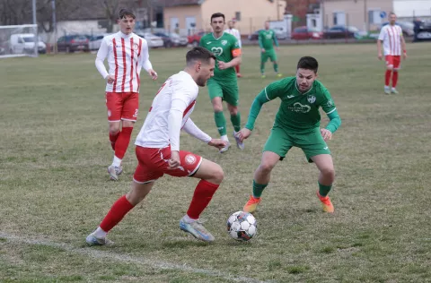 Dalj, 02. 03. 2025., Igralište u Dalju, Radnički - Valpovka, nogomet, Treća ML IstokSNIMIO BRUNO JOBST