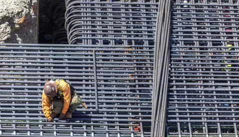 epa11956630 A worker installs steel structures at a construction site in Downtown Miami, Florida, USA, 11 March 2025. US President Trump has ordered a doubling of the tariff on Canadian steel and aluminum in retaliation for Ontario's new tax on electricity supplied to three US states. This development could be part of ongoing trade tensions and disputes regarding tariffs and cross-border policies between the US and Canada. EPA/CRISTOBAL HERRERA-ULASHKEVICH