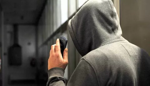 RIJEKA: 01.04.2014. CRNA KRONIKAILUSTRACIJA TELEFON PRIJETNJA, IZNUDA....SNIMIO SERGEJ DRECHSLER