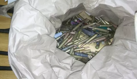 ?ZBOG KRIVOLOVA i zabranjenog oruja kazneno prijavljena desetorica ĐakovčanaKrivolovcima oduzeto 17 puaka, 69 trofeja divljači, streljivo, ali i ivo laneSandra Lacić------crna3 st