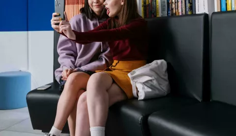 MAGAZIN PEXELSPHOTO BY cottonbro studio