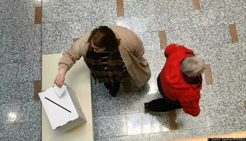 29.12.2024., Bjelovar - Predsjednicki izbori 2024. Na bjelovarska biralista gradjani su poceli dolaziti od jutra. Photo: Damir Spehar/PIXSELL