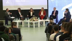 Osijek, 01. 04. 2025, EFOS, Pet guvernera sredi&scaron;njih banaka na Ekonomskom faultetu, Primož Dolenc, Anita Angelovska Bezhoska. Irena Radović, Jasmina Selmanović i Boris Vujčić...snimio GOJKO MITIĆ