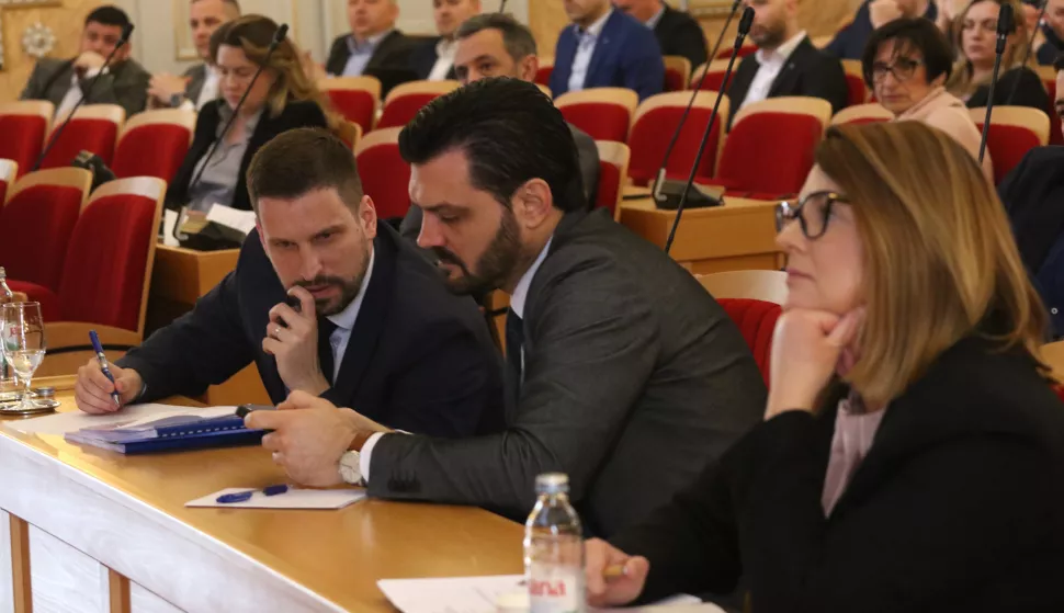 Osijek, 25. 02. 2025, Županijska 4, Sjednica Gradskog vijća. Ivan Radić i Dragan Vulin.snimio GOJKO MITIĆ