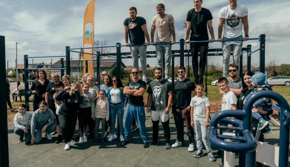 BANOVCIU Banovcima, mjestu s 400-tinjak stanovnika u Općini Nijemci, otvoren je street workout park, čiju je izgradnju inicirala Udruga žena Banovčanke.travanj 2025.