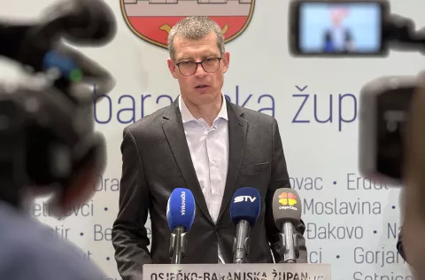 Osijek, 08. 04. 2025., Trg A. Starčevića 2, izaslanstvo, Međuparlamentarna skupina prijateljstva, Hrvatska - Slovenija, studijski posjet Slavoniji i Baranji, Gašper Dovžan - veleposlanik Slovenije u RHBRUNO JOBST