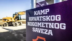 Velika Gorica, 11.4.2025 - Svečano otvaranje gradilišta budućeg kampa Hrvatskog nogometnog saveza (HNS) u Velikoj Gorici. Na svečanom otvaranju sudjelovali su, između ostalih, premijer Andrej Plenković s izaslanstvom Vlade Republike Hrvatske, gradonačelnik Velike Gorice Krešimir Ačkar uz predstavnike Grada, župan Stjepan Kožić s delegacijom Zagrebačke županije i predsjednik Hrvatskog nogometnog saveza Marijan Kustić uz rukovodstvo i Izvršni odbor HNS-a.Foto Hina/ Dario GRZELJ/ dag