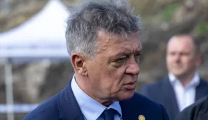 04.04.2025 - Vukovar Ministar Medved obisao je Petrovacku dolu, lokaciju na kojoj se nalazi ranije pronadena masovna grobnica i koja se i dalje pretrazuje Photo: Borna jaksic/PIXSELL