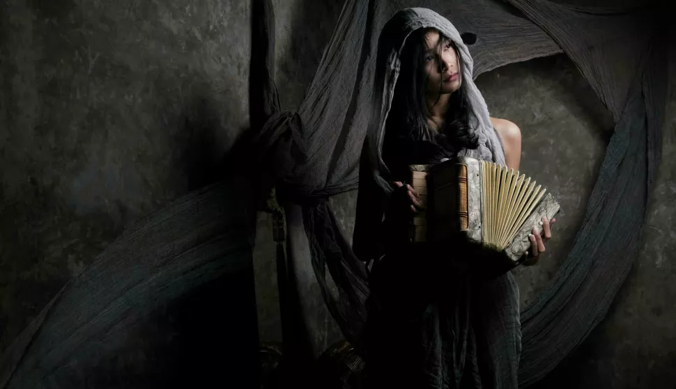 MAGAZIN PEXELSPHOTO BY Zoky Zoker