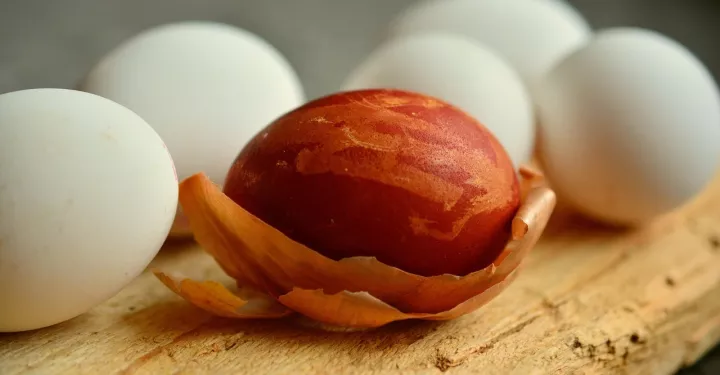 Alternative kupljenim bojama za pisanice
